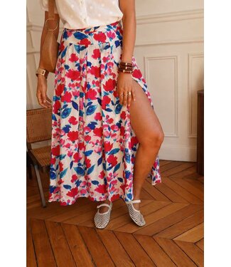 -- Flowy floral skirt - Fuchsia