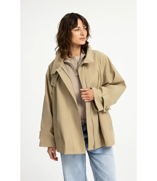 A-lijn korte trenchcoat