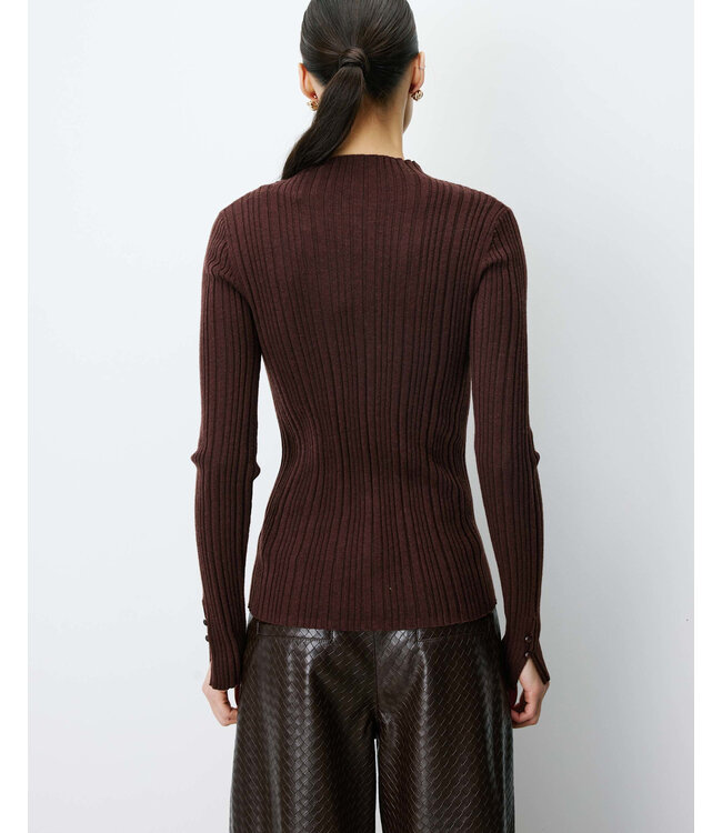 Aloe pullover