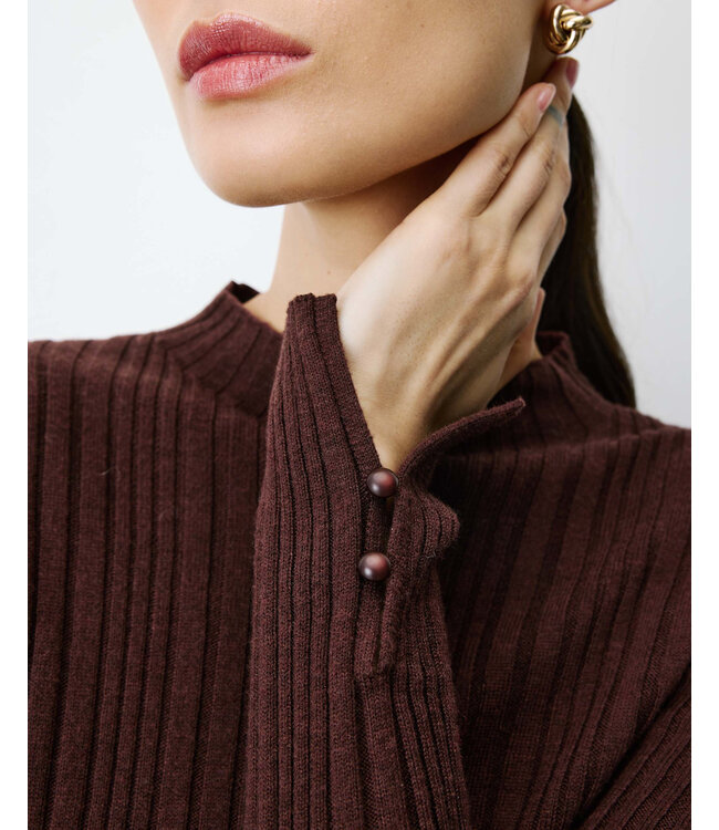 Aloe pullover