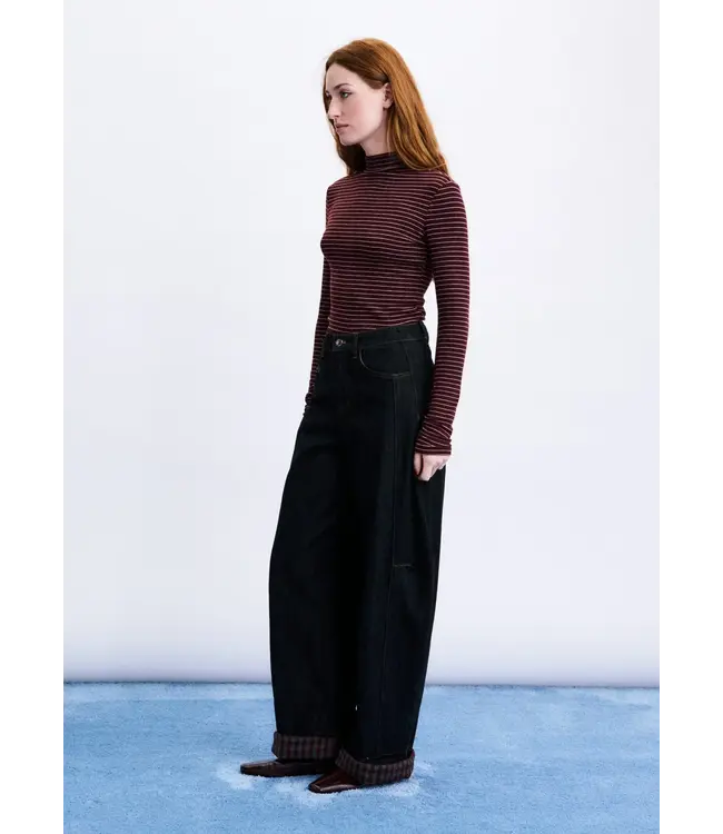 Bandai jeans