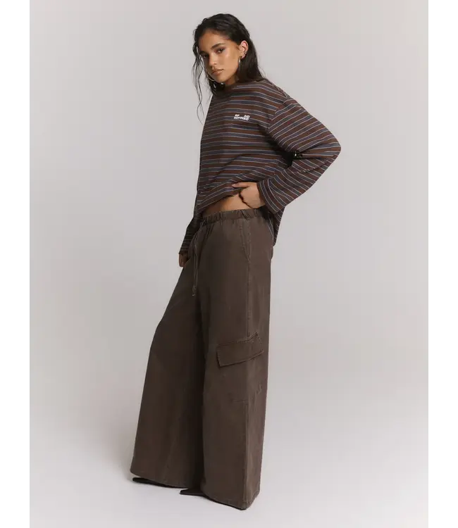 Mila - Woven washed wide leg cargo