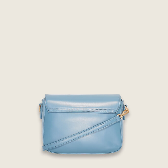 Loren crossover medium ( blue )