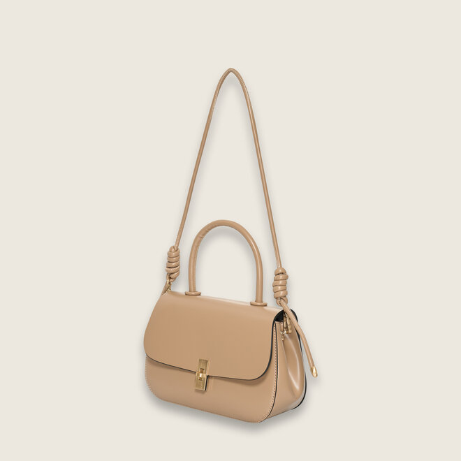 Loren satchel ( Biscuit )