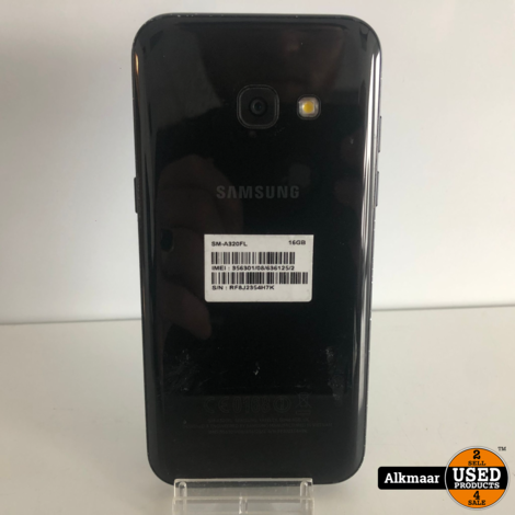 Samsung Galaxy A3 2017 16GB Zwart | Gebruikt