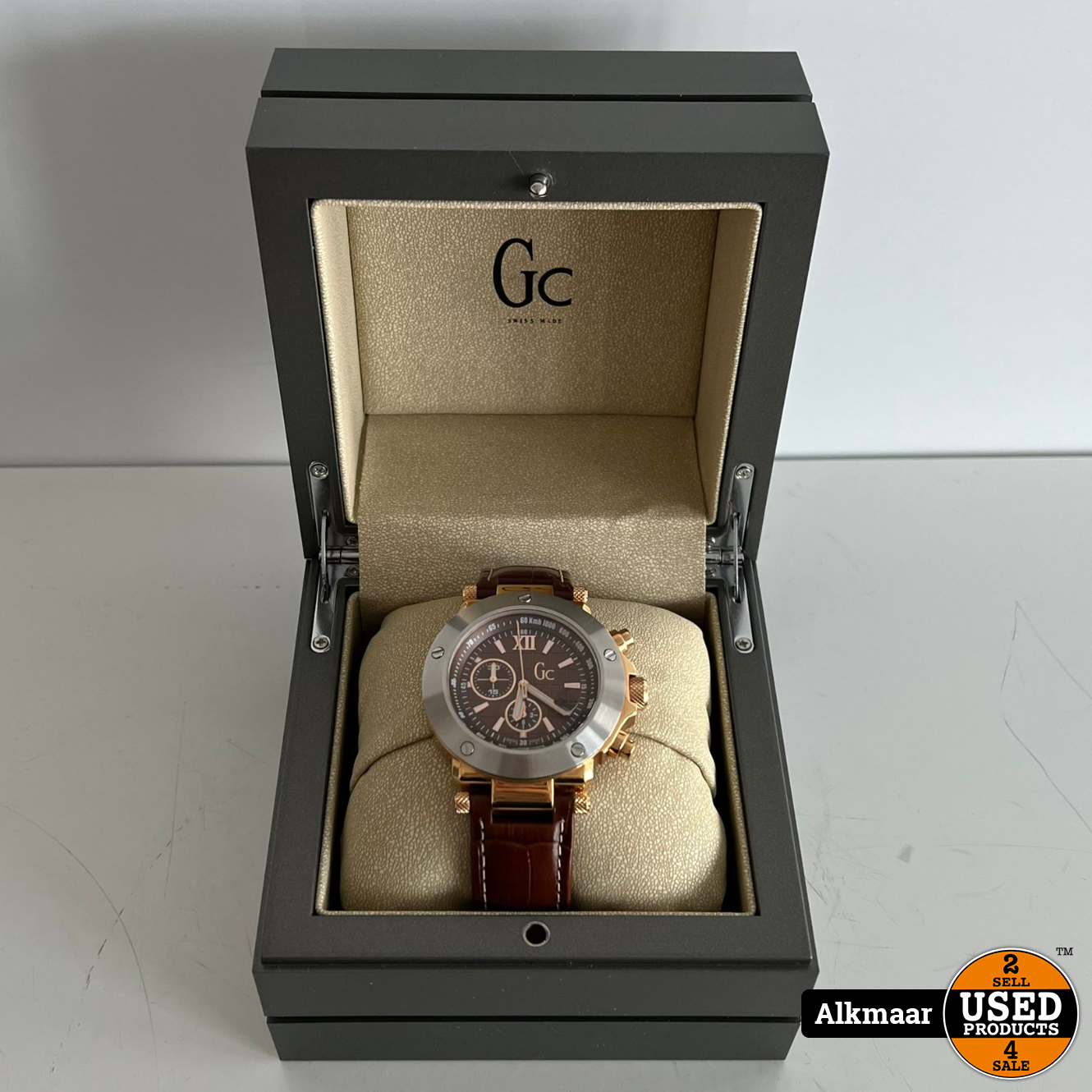 guess gc45003g