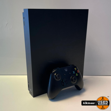 Microsoft Xbox One X 1TB Zwart | Gebruikt