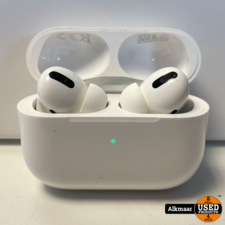 Apple AirPods Pro with Wireless Charging Case | Nette staat