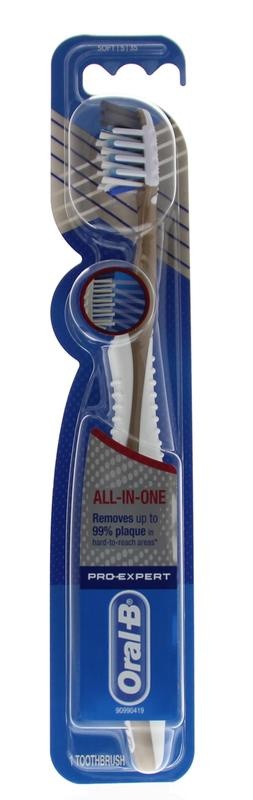 Oral B Oral B Tandenborstel pro-expert all in one soft 35 (1 st)