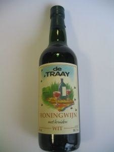 Traay Kruiden honingwijn wit (750 ml) Traay Kruiden honingwijn wit (750 ml)