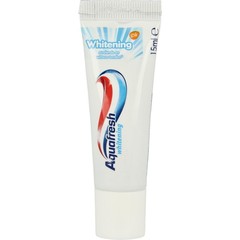 Aquafresh Tandpasta whitening mini (15 ml)