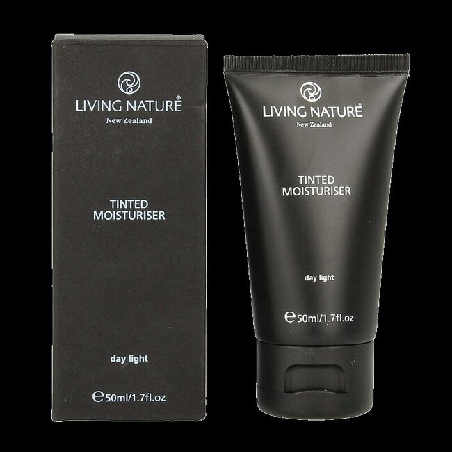 Living Nature Day light tinted moisturiser 50 Milliliter