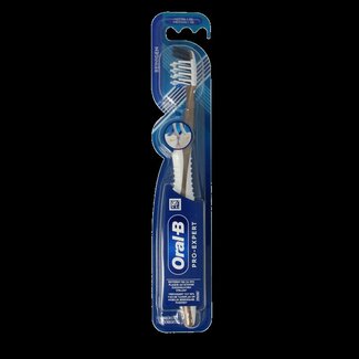 Oral B Brosse à dents Oral-B Pro-Expert Cross Action Clean Medium, 1 unité