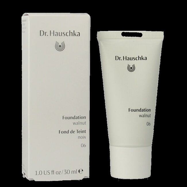 Fond de teint Dr. Hauschka 06 walnut 30 ml