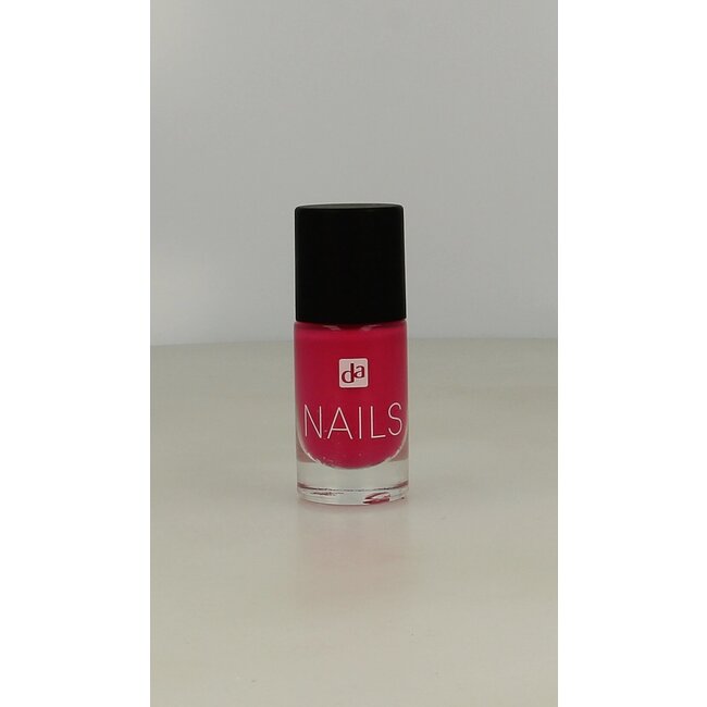 Nailpolish fuchsia  10 Milliliter