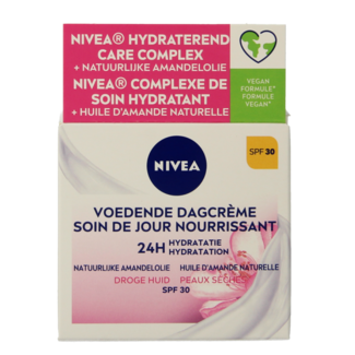 Nivea Essentials soothing day cream for dry/sensitive skin 50ml