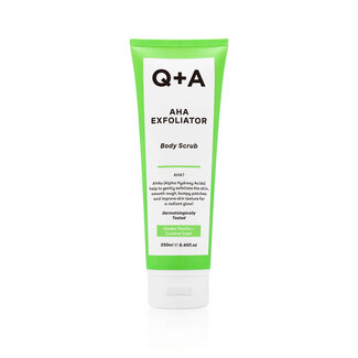 Q+A Gommage corporel exfoliant aux AHA 250 Millilitres