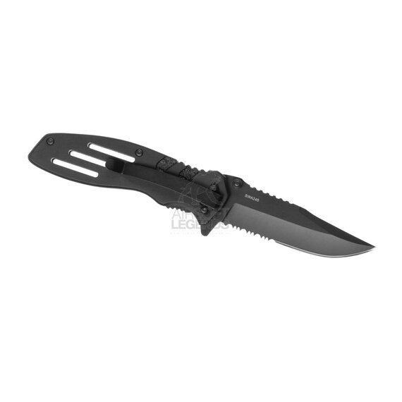 Extreme Ops SWA24S Serrated Folder