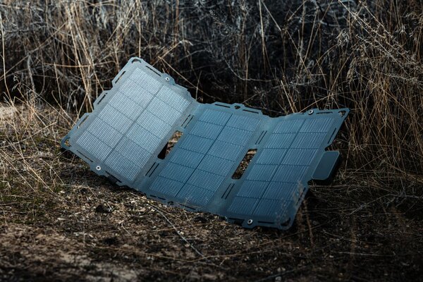 Dark Energy Spectre 18W Foldable Solar Panel Orange