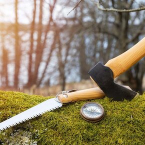 Axes & Saws