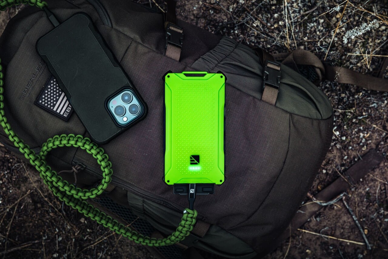 Dark Energy  Poseidon Pro powerbank 10.200 mAh (waterdicht IP68) Green