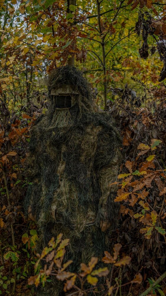 MFH 4-Piece Ghillie Suit Woodland MFH 4-Piece Ghillie Suit Woodland