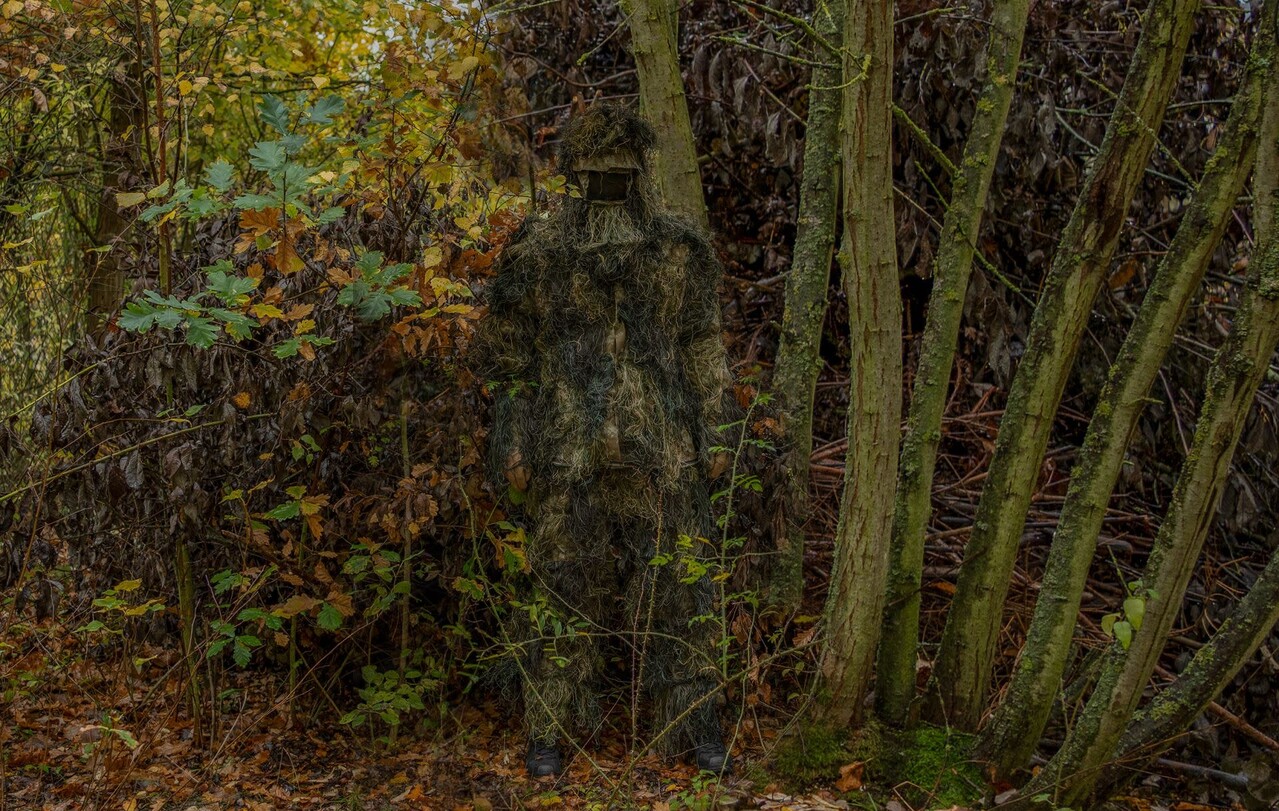 MFH 4-Piece Ghillie Suit Woodland MFH 4-Piece Ghillie Suit Woodland