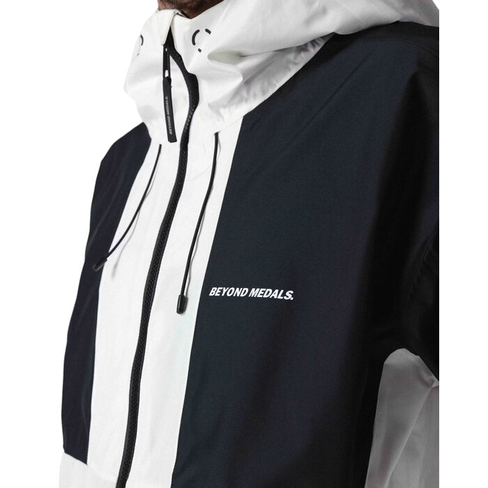 Beyond Medals Full Zip Jacket 2L - Cloud White
