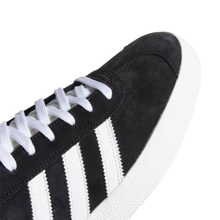Adidas Skateboarding Gazelle ADV - Core Black/Cloud White/Metallic Gold