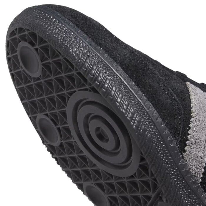 Adidas Skateboarding Samba Adv - Core Black / Grey Four / Gold Metallic