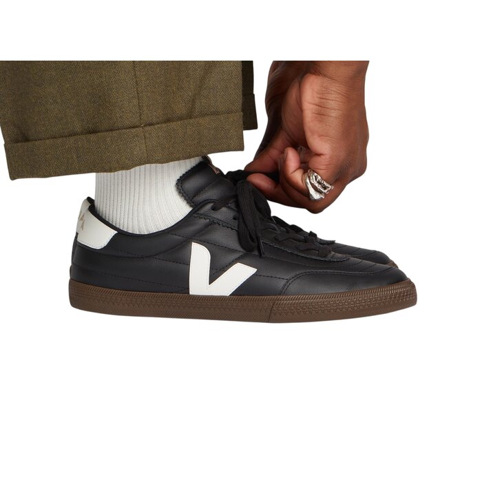 Veja Panenka Leather - Black/White