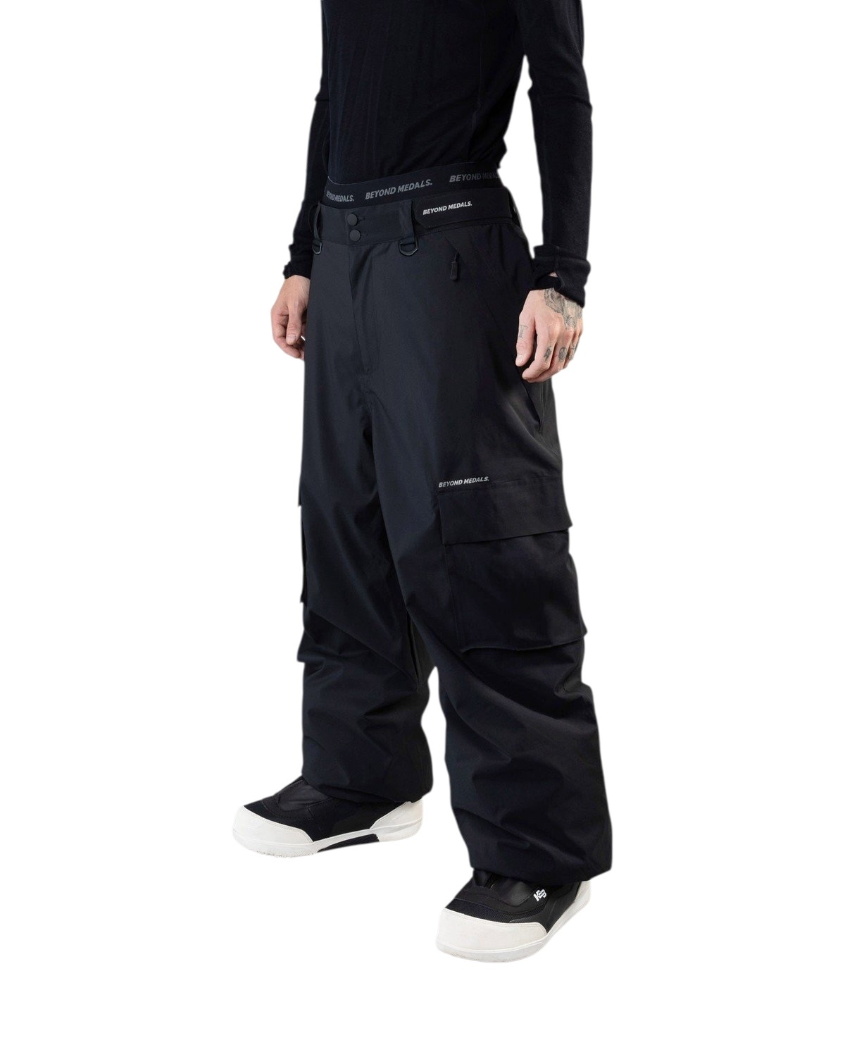 Beyond Medals Cargo Pants 2L - Black