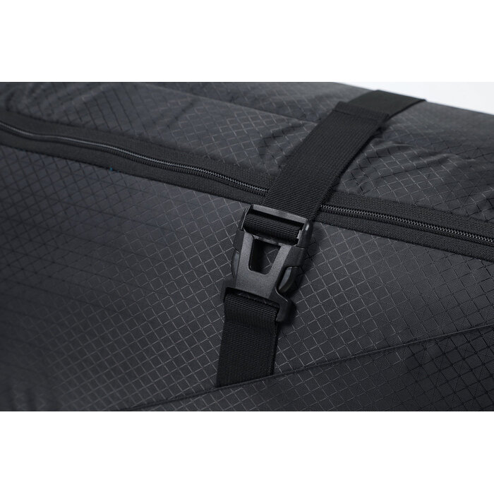 Nitro Tracker Wheelie Board Bag - Black