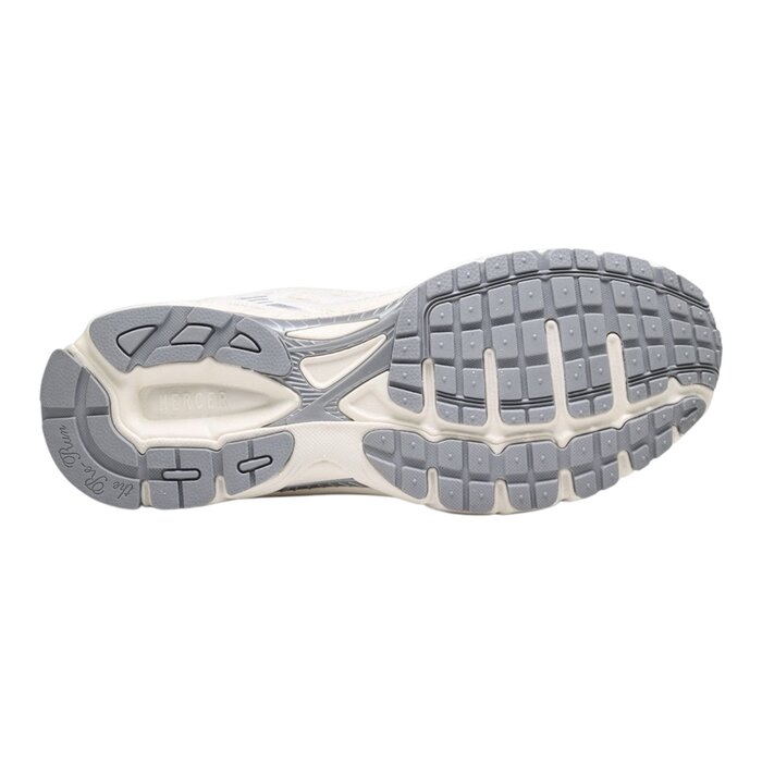 Mercer The Re-Run Vintage Suede - Off White