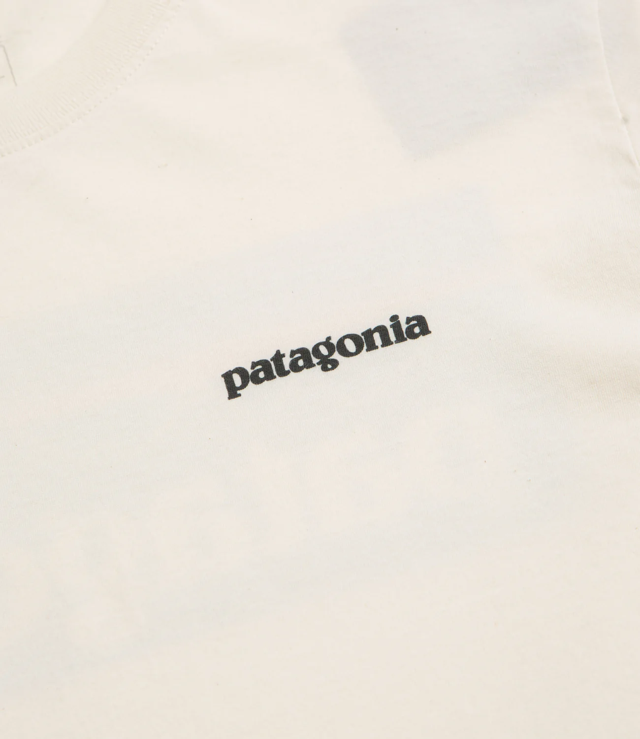 Patagonia M's P-6 Logo Responsibili-Tee - Undyed Natural