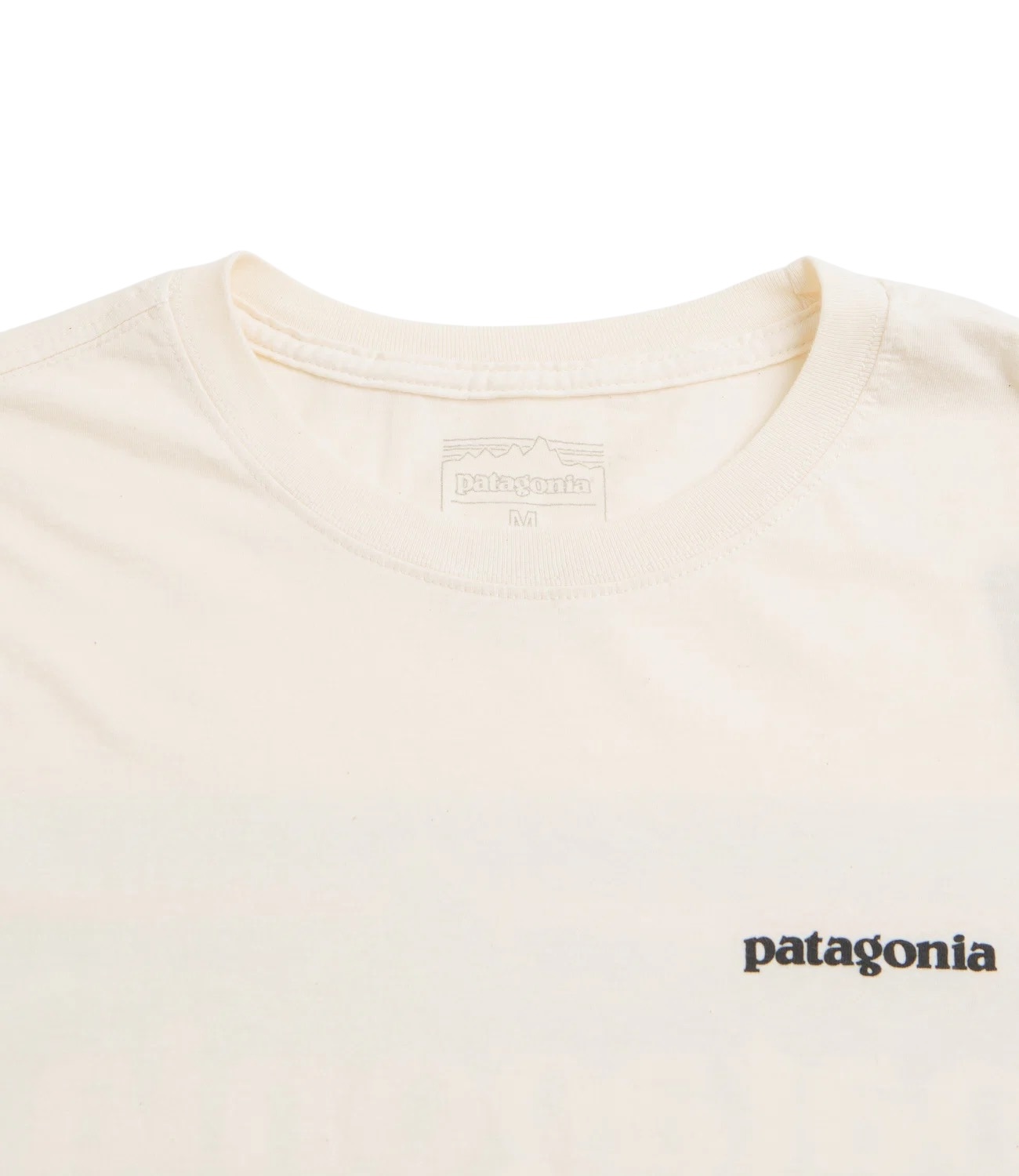 Patagonia M's P-6 Logo Responsibili-Tee - Undyed Natural