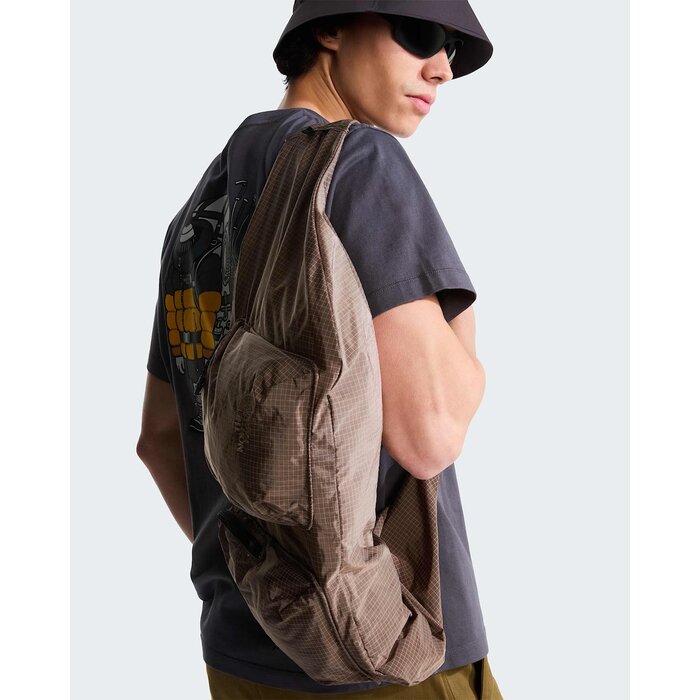 The North Face S/S U Gear Up Get Out relaxed T-Shirt - Anthracite Grey