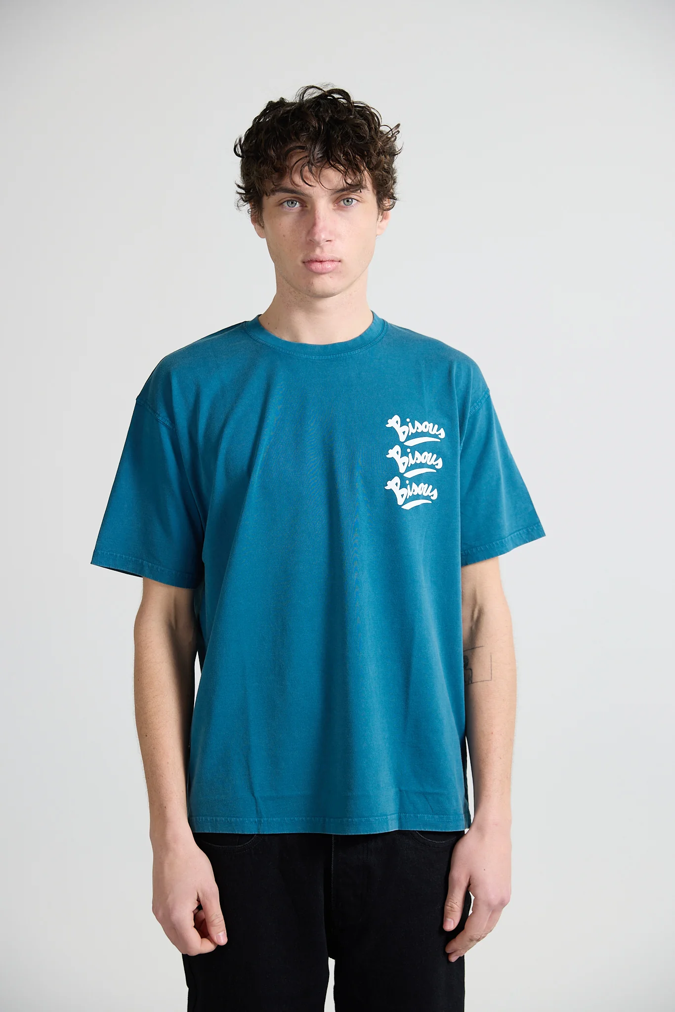 Bisous Skateboards Gianni T-Shirt - Petrol Blue