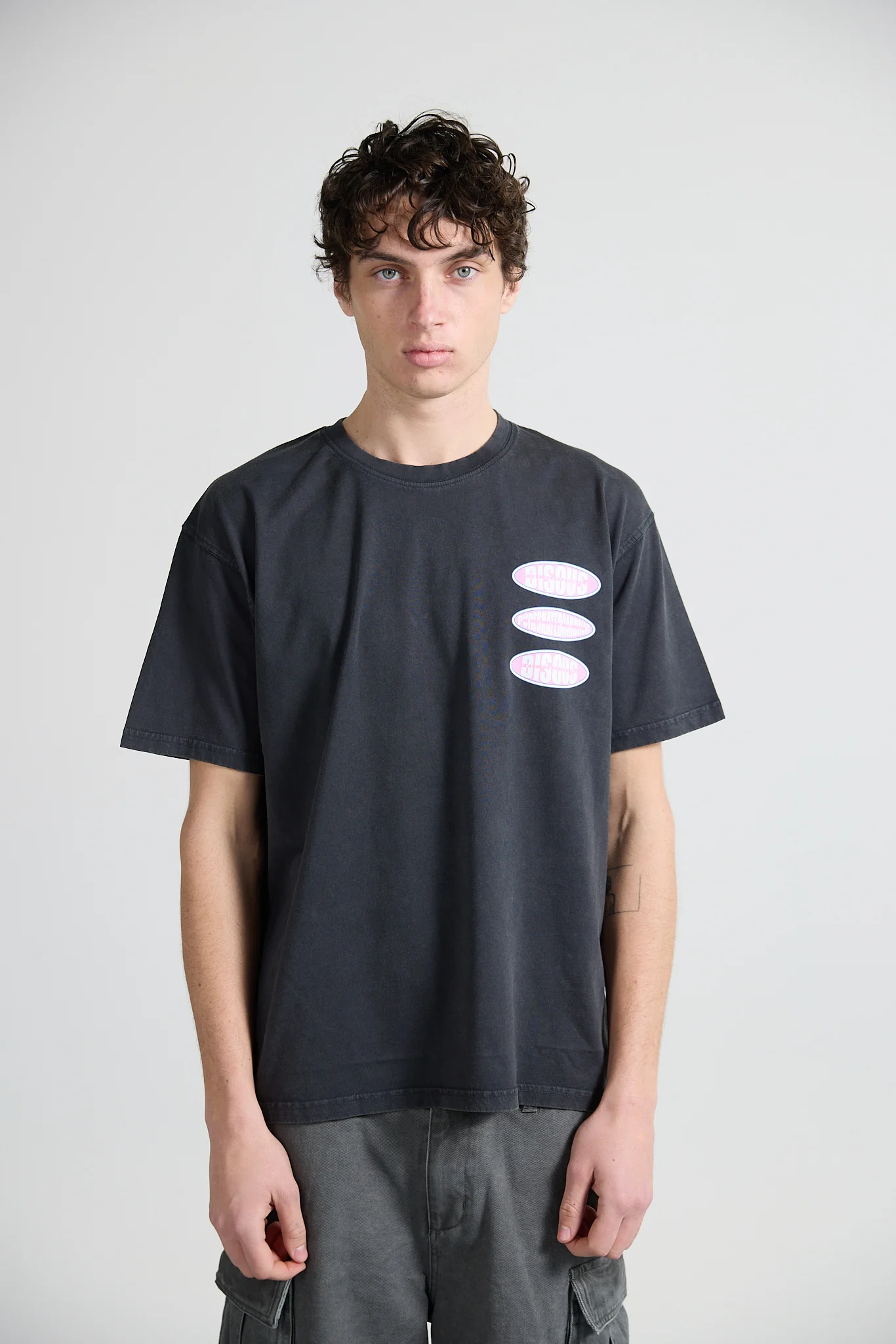 Bisous Skateboards Foundation T-Shirt - Grey