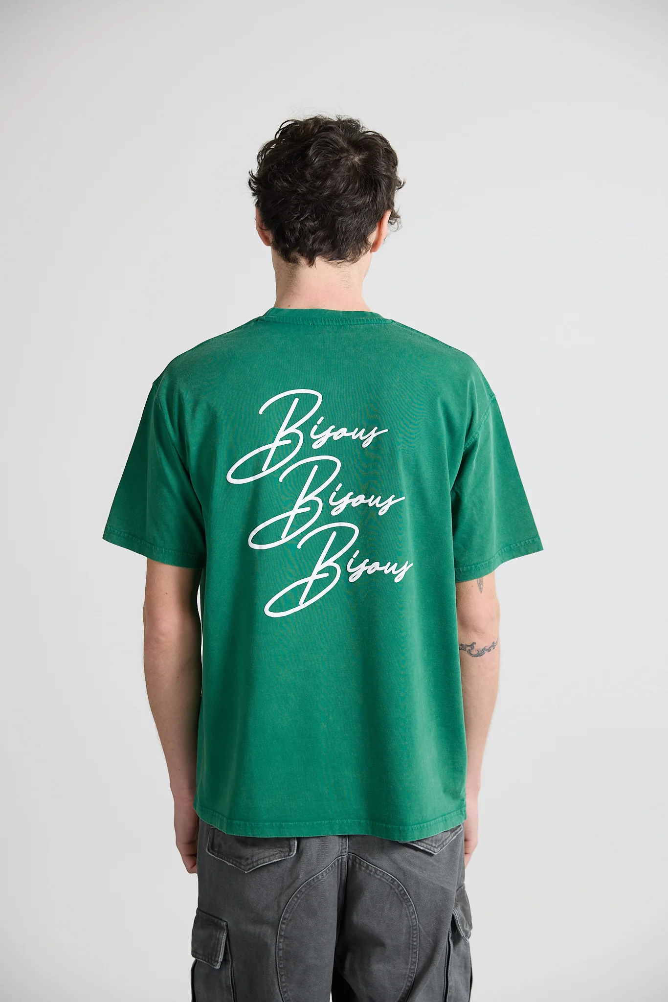 Bisous Skateboards Cigarette T-Shirt - Forest