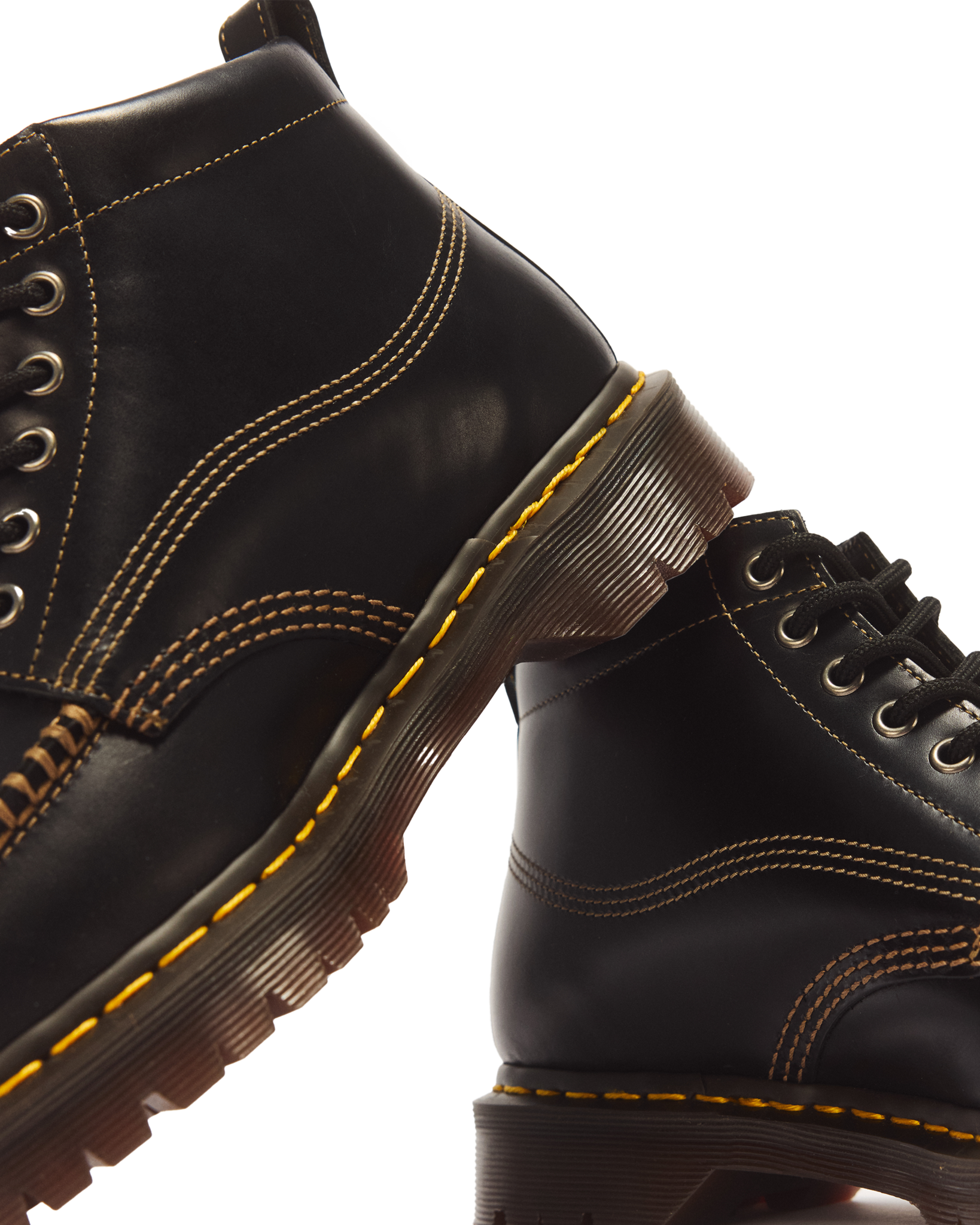 Dr Martens Lowell Chukka - Black