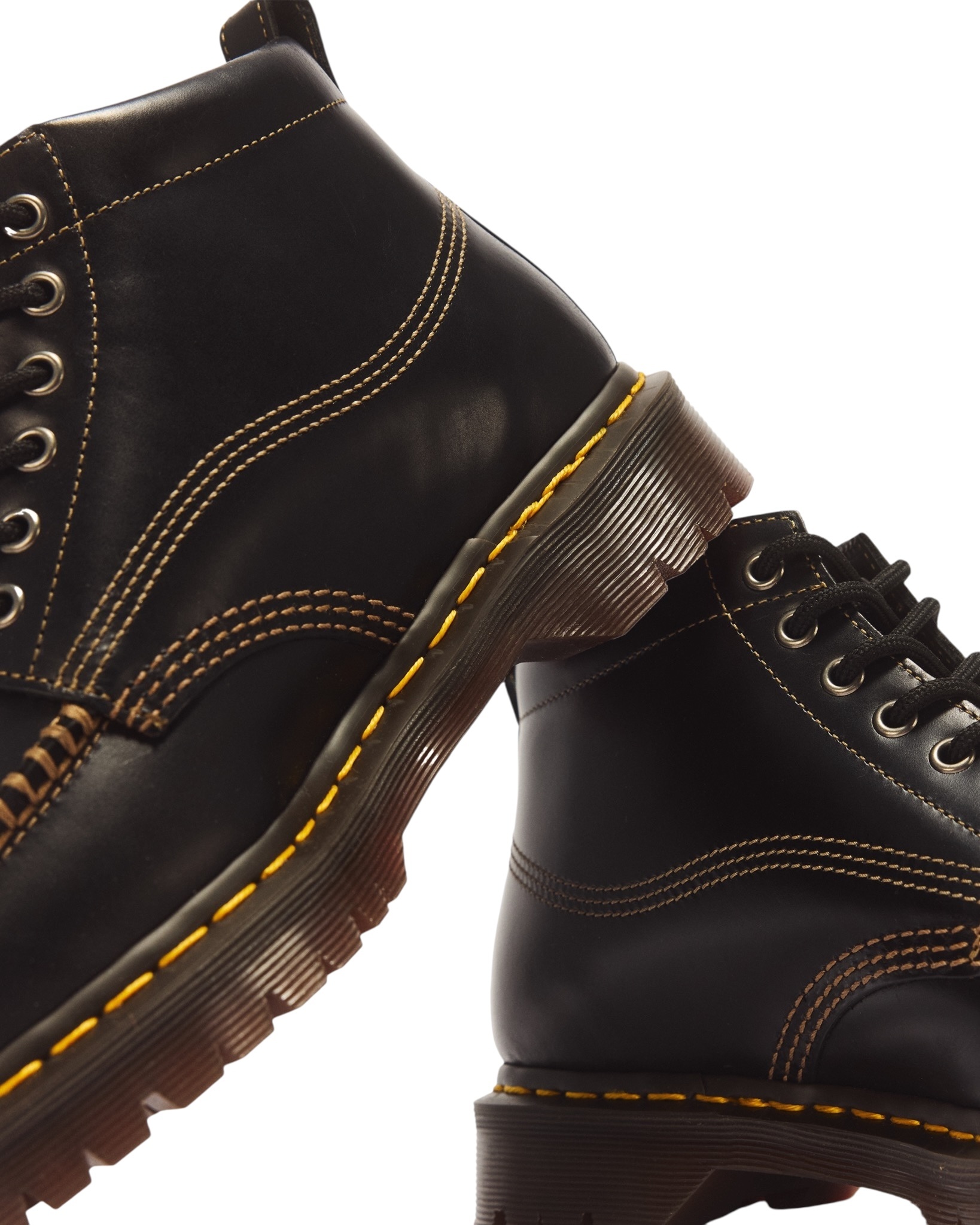 Dr Martens Lowell Chukka - Black