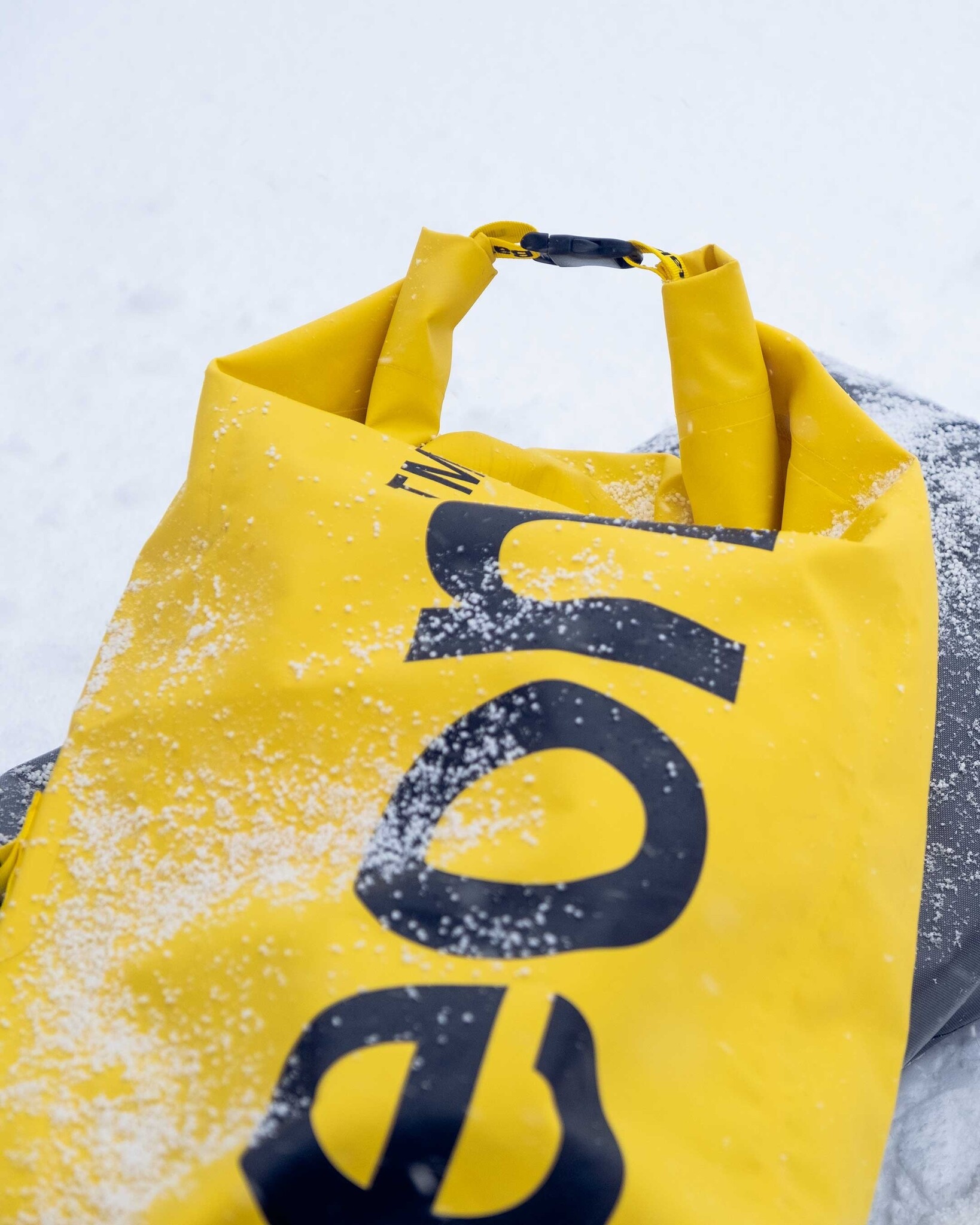 Bataleon Getaway Rollup Bag - Yellow