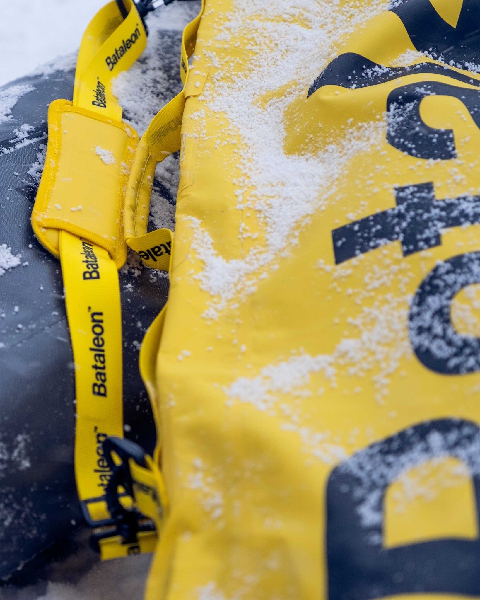 Bataleon Getaway Rollup Bag - Yellow