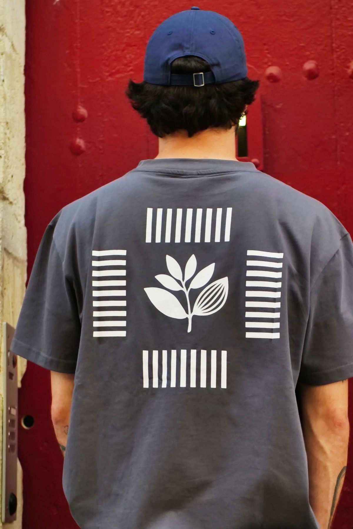 Magenta Crossroad T-Shirt - Charcoal