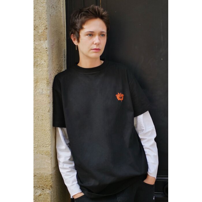 Magenta Pillar T-Shirt - Black
