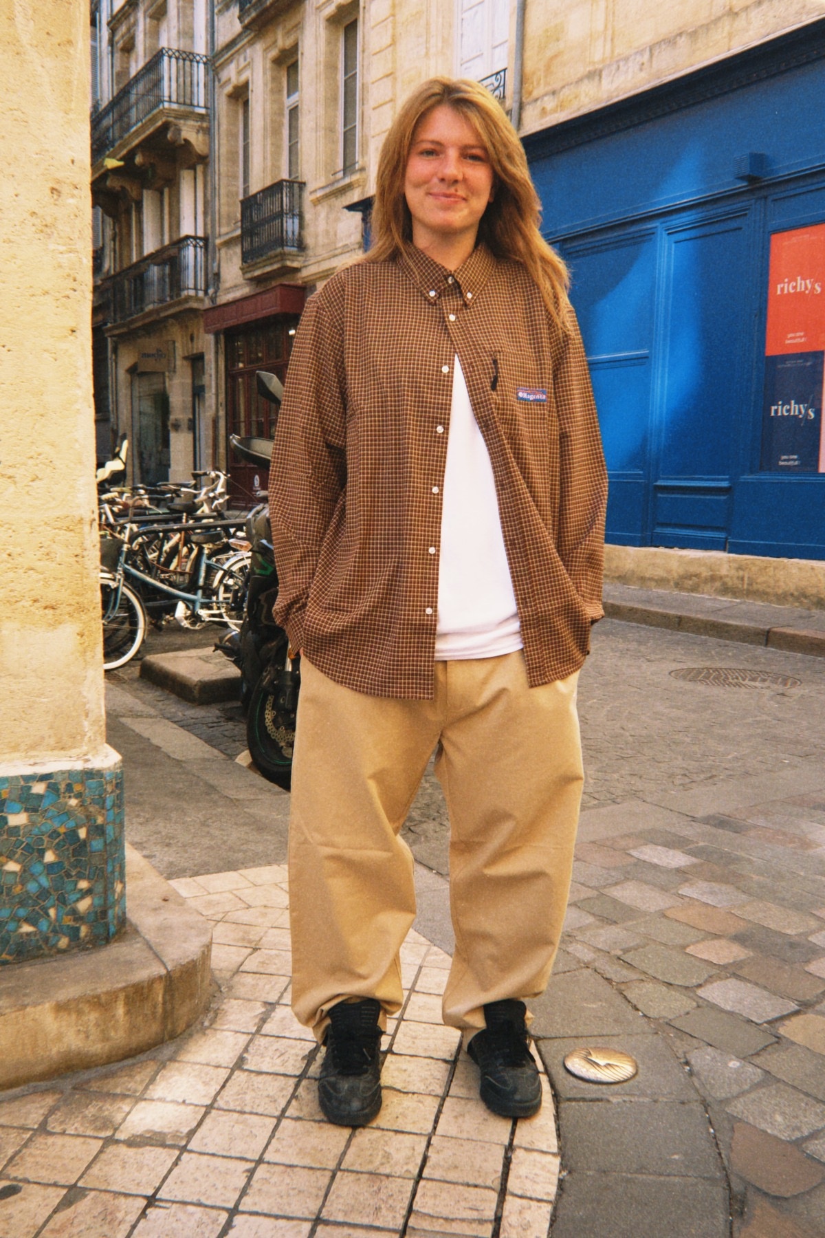 Magenta Staple Pants - Beige