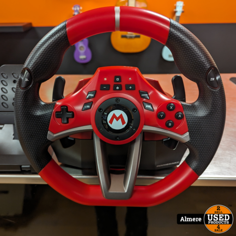 HORI Mario Kart Racing Wheel Pro Deluxe stuur Zwart/rood | Nette staat