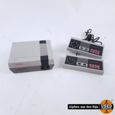 Nintendo NES Classic + 2 controllers