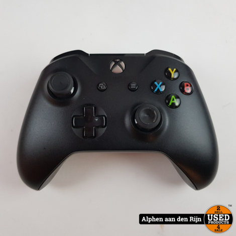 Xbox One X 1TB + controller